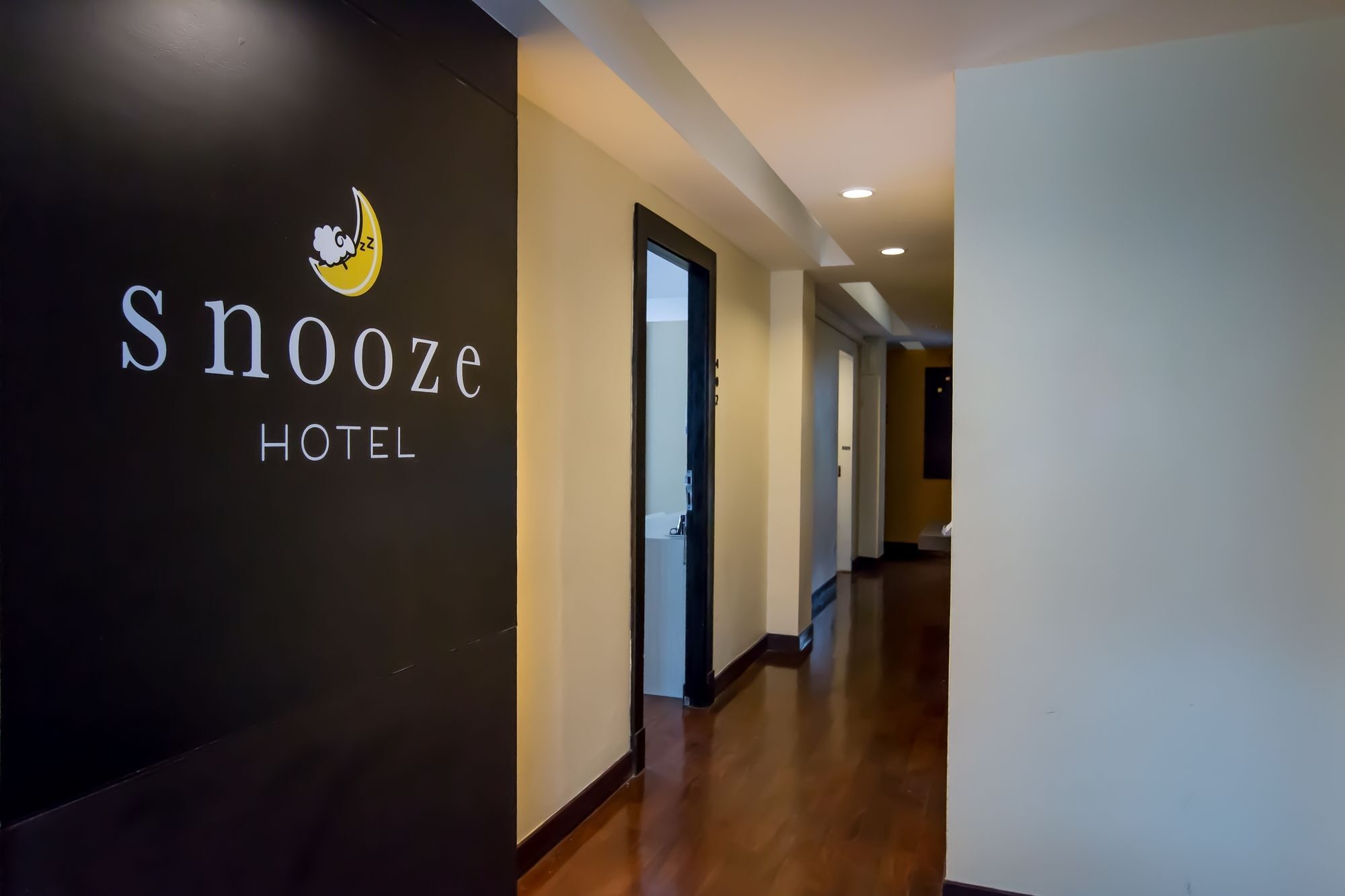 Snooze Hotel Thonglor Bangkok Dış mekan fotoğraf